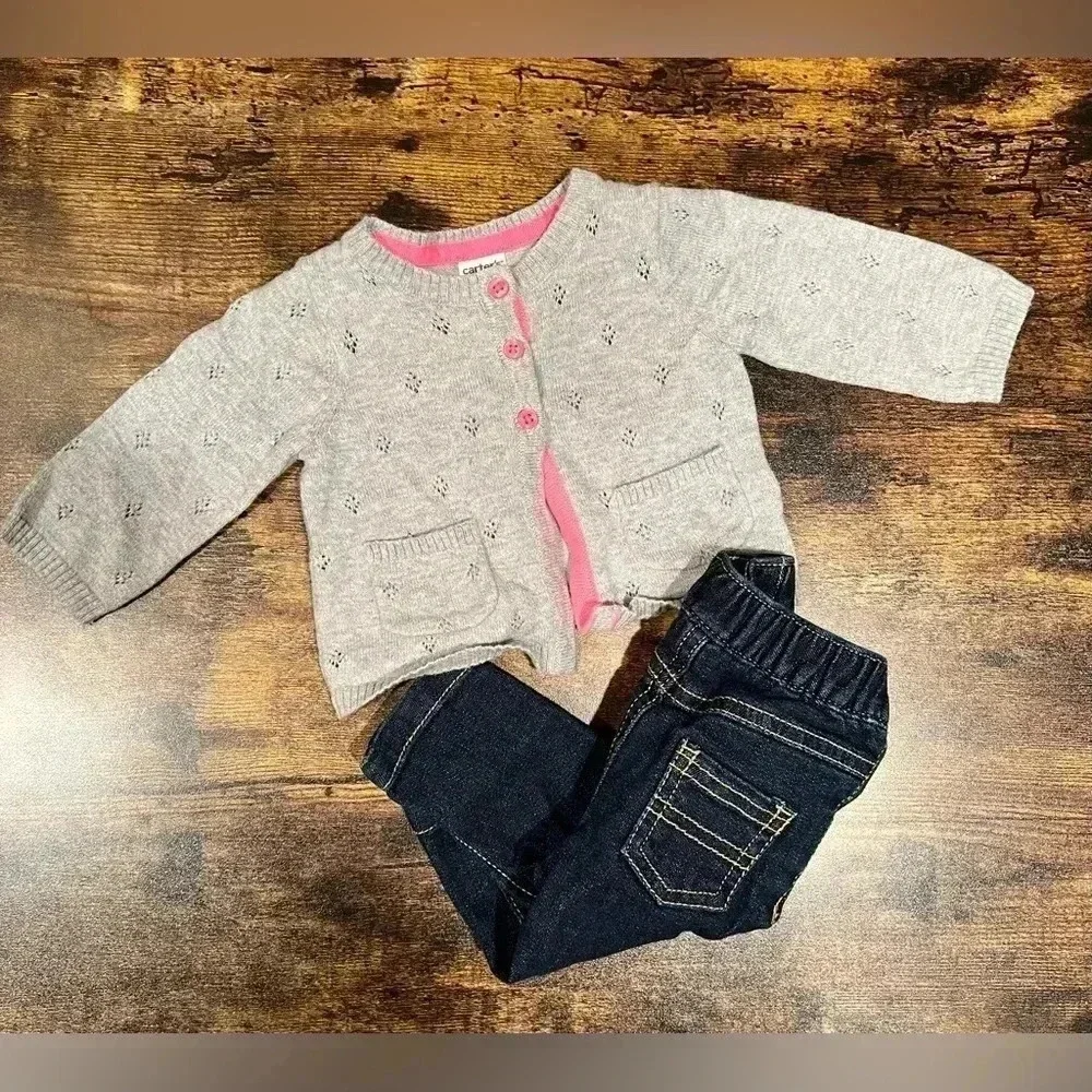 BUNDLE: Carters infant set, girls jeans and sweater. Size: 3M.